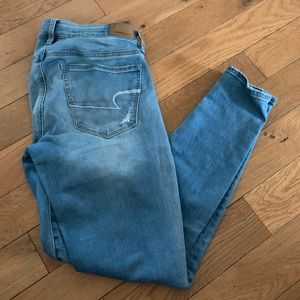 American eagle ripped skinny jeans size 6